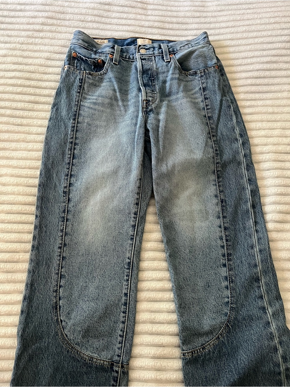 Levi’s 90s 501 Jeans - Picture 7 of 15